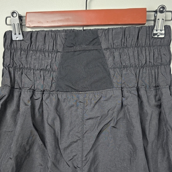 FREE PEOPLE MOVEMENT The Way Home High Rise Activewear Shorts Black Women Size M - Picture 6 of 9